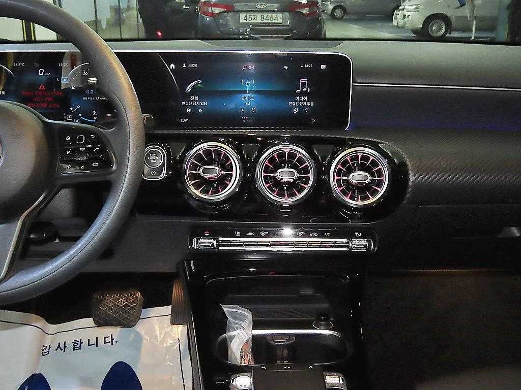 Mercedes Benz A Class - Vista 11