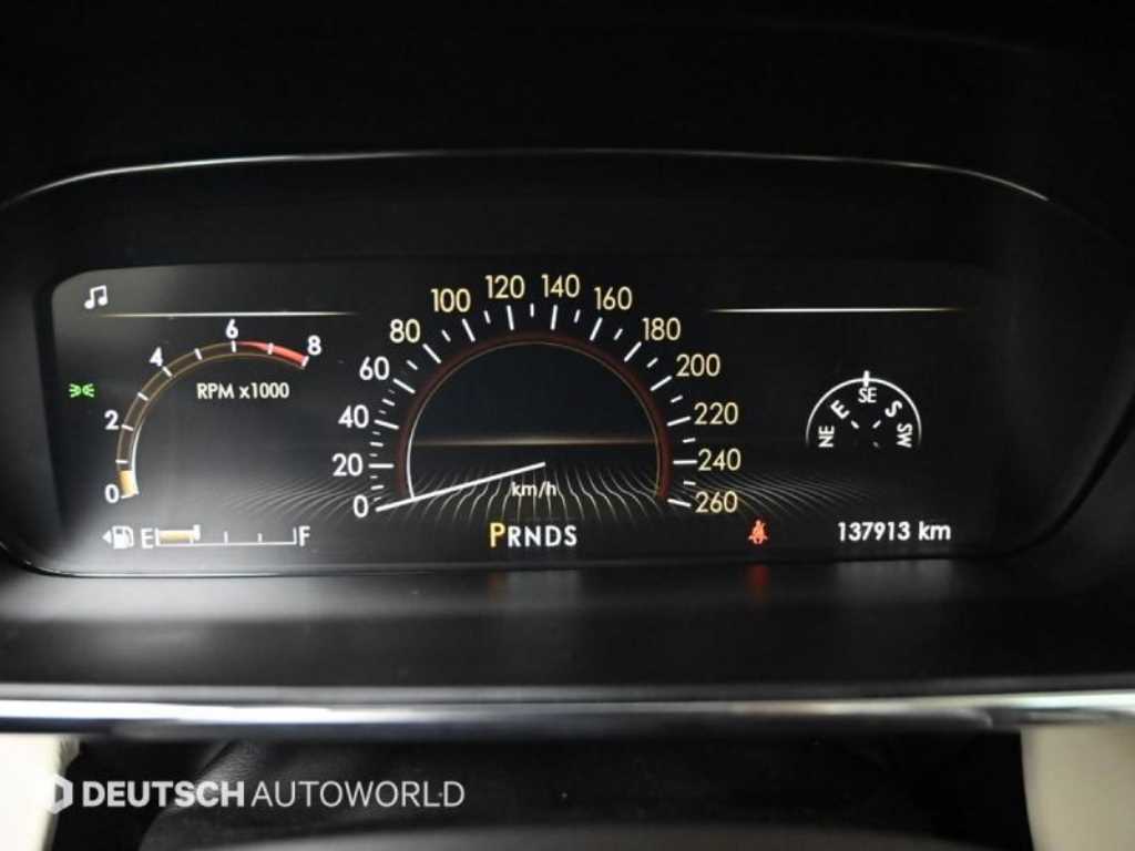 Lincoln Continental - Vista 8