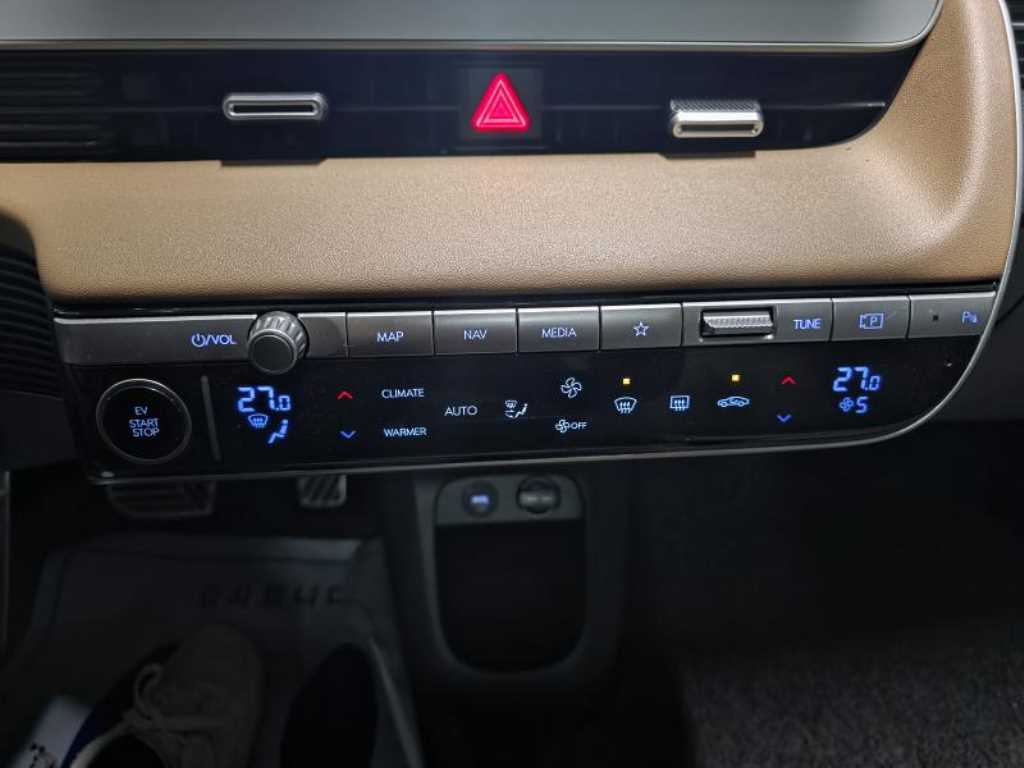 HYUNDAI Ioniq 5 - Vista 9