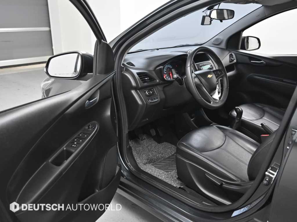 Chevrolet Spark - Vista 11