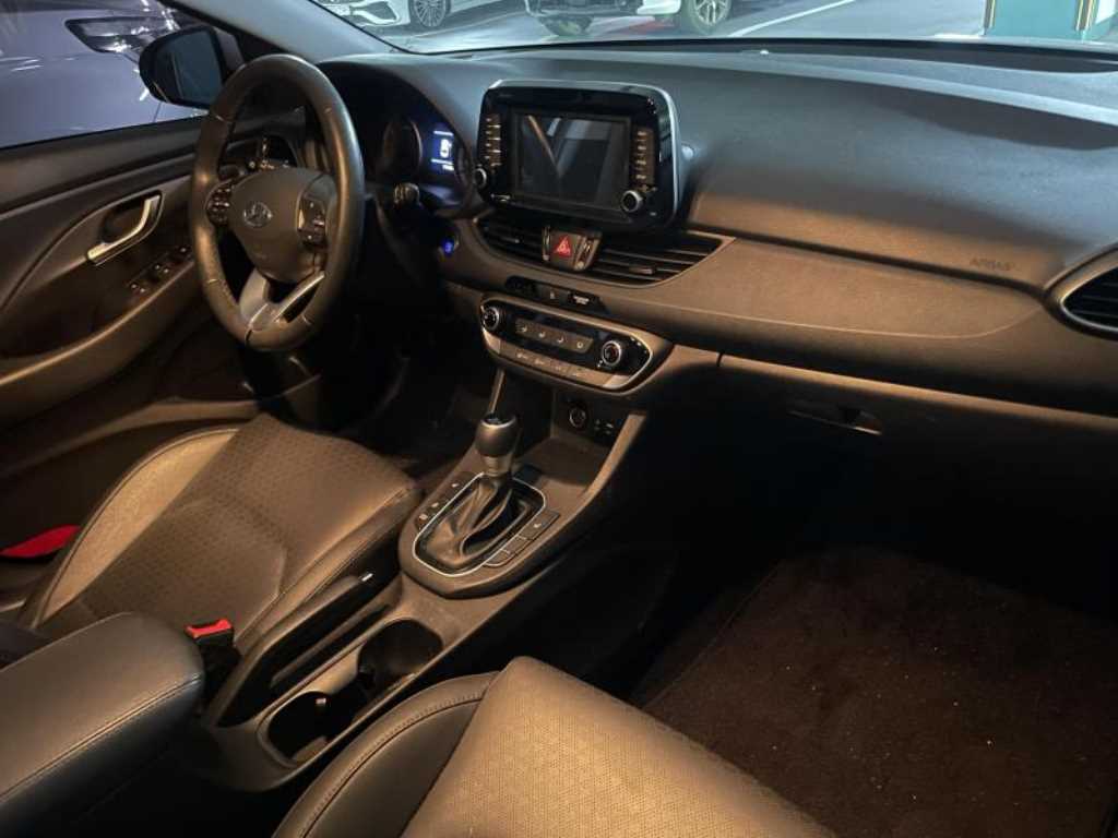 HYUNDAI i30 - Vista 5