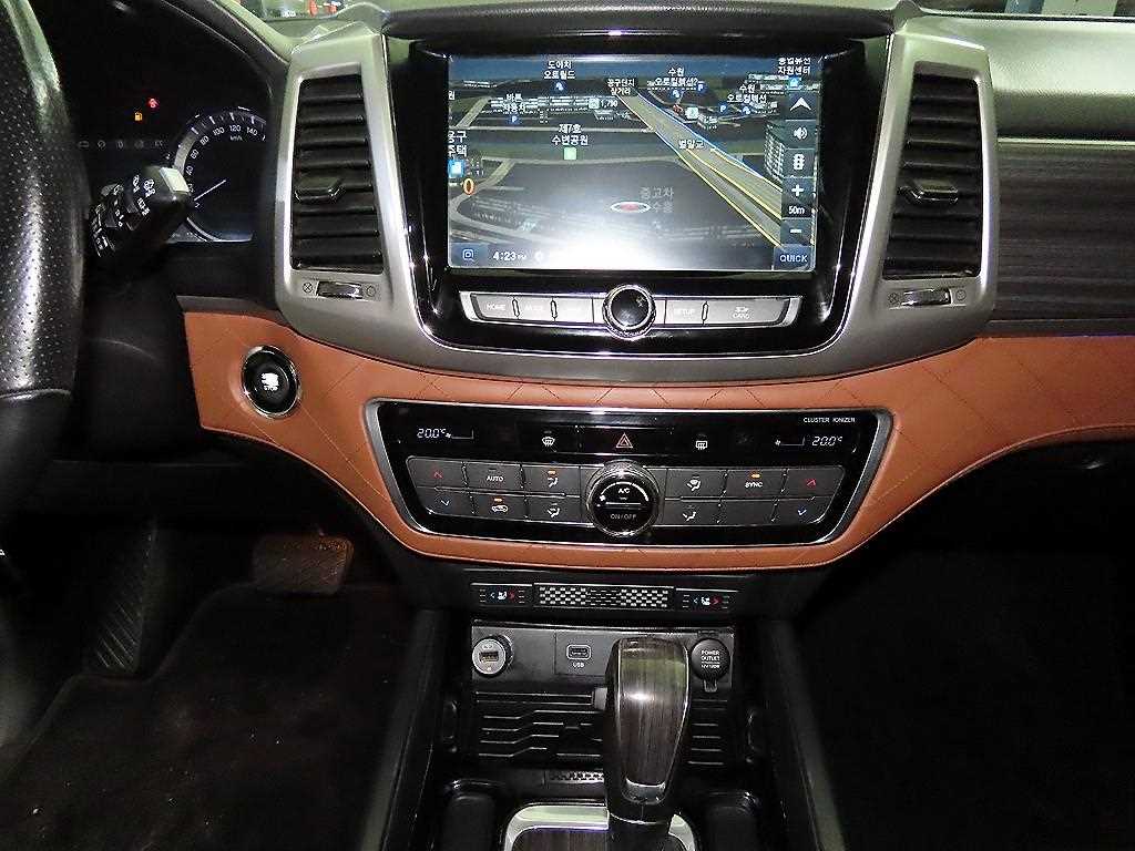 Ssangyong Rexton - Vista 11