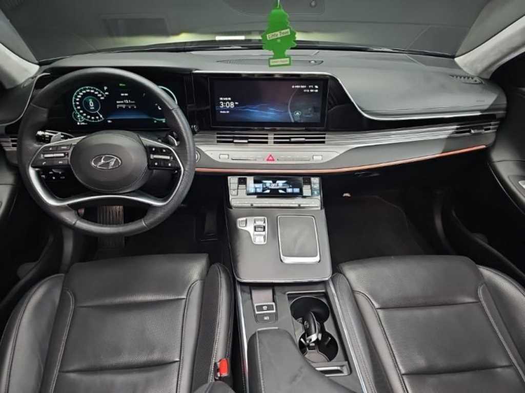 HYUNDAI Grandeur - Vista 5
