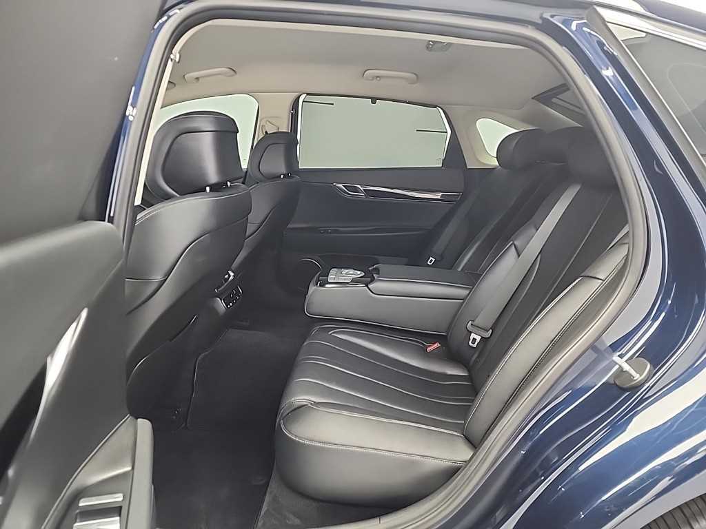 Genesis G80 - Vista 12