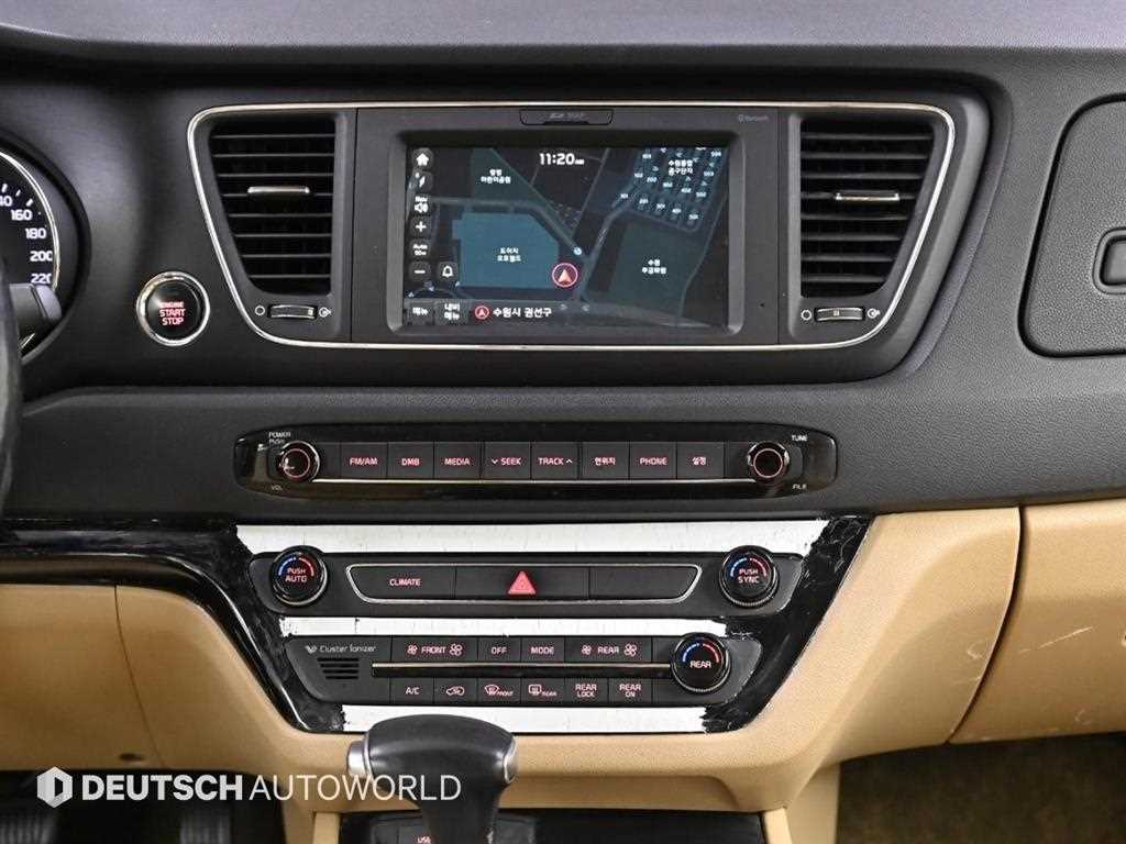 KIA Carnival 2017 Negro - Importación desde Corea - HF Imports Iquique - Foto 14