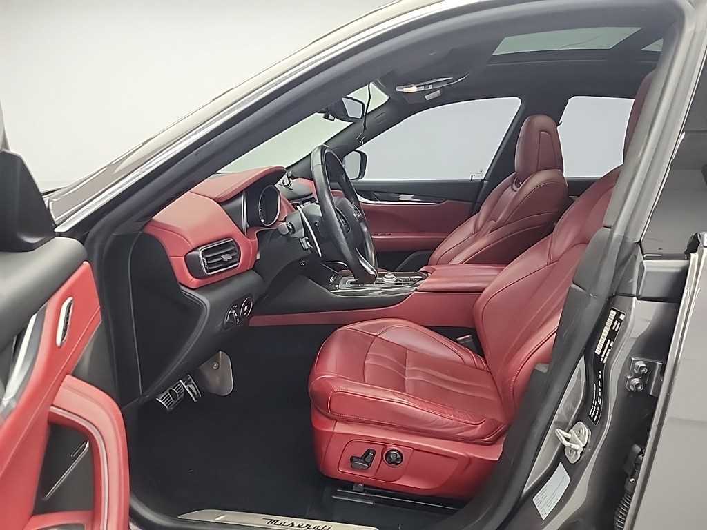 Maserati Levante - Vista 11