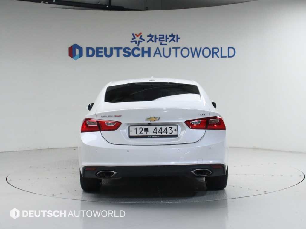 Chevrolet Malibu - Vista 4