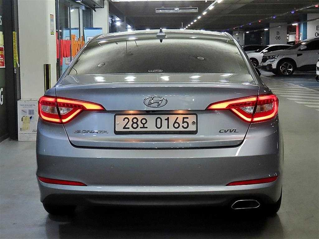 HYUNDAI Sonata - Vista 5