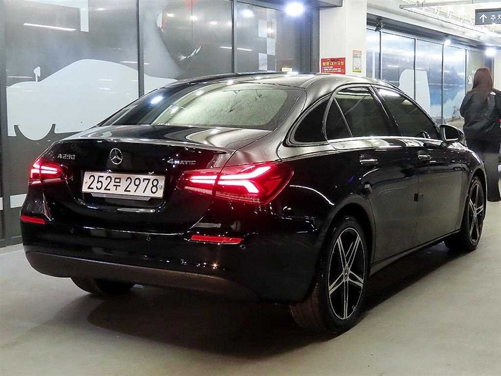 Mercedes Benz A Class - Vista 4