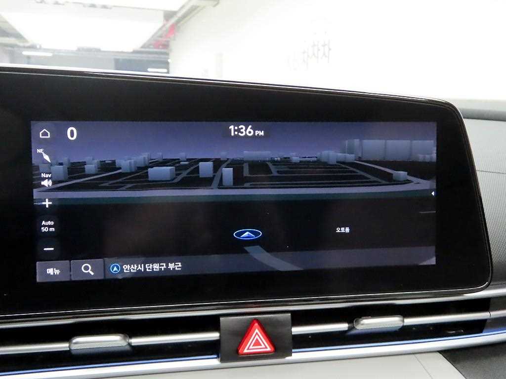 HYUNDAI Avante - Vista 8