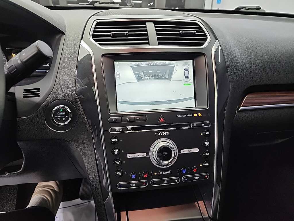 Ford Explorer - Vista 10