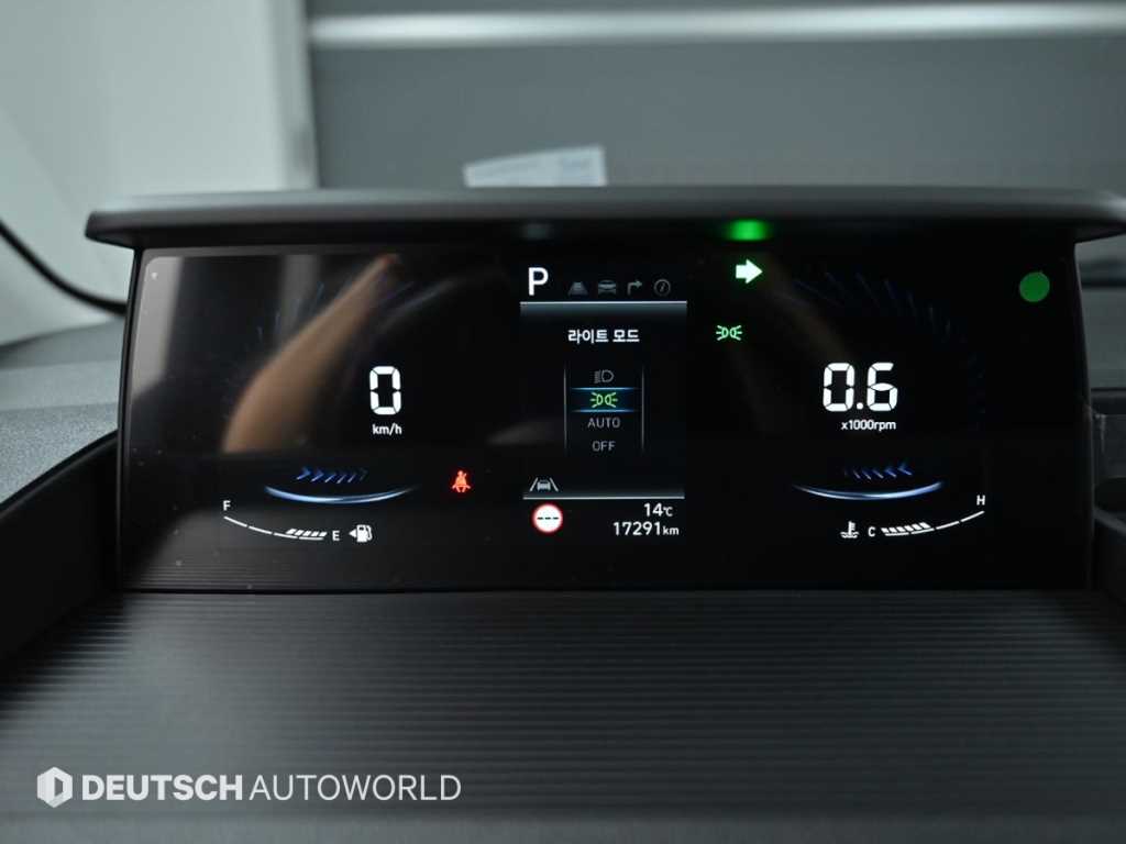 HYUNDAI Staria - Vista 8