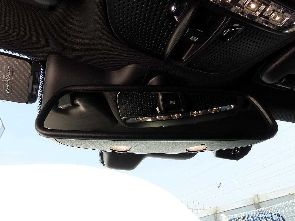 Mercedes Benz C Class 2018 Blanco - Importación desde Corea - HF Imports Iquique - Foto 15