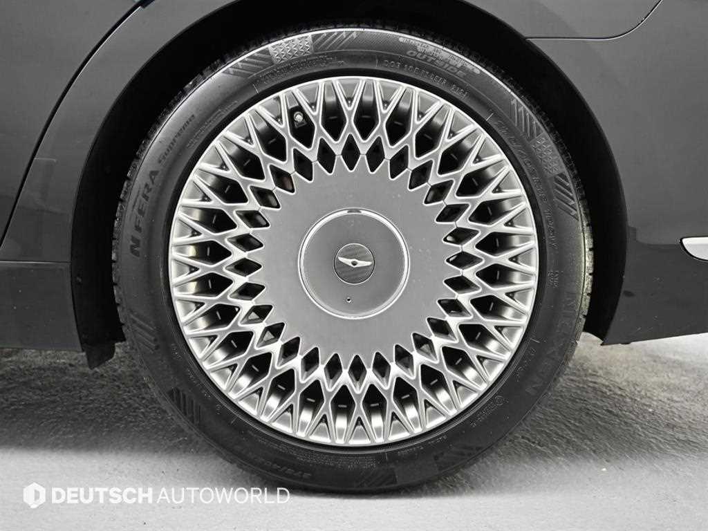 Genesis G90 - Vista 5