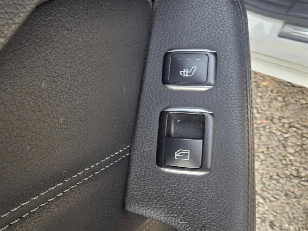 Mercedes Benz E class - Vista 12