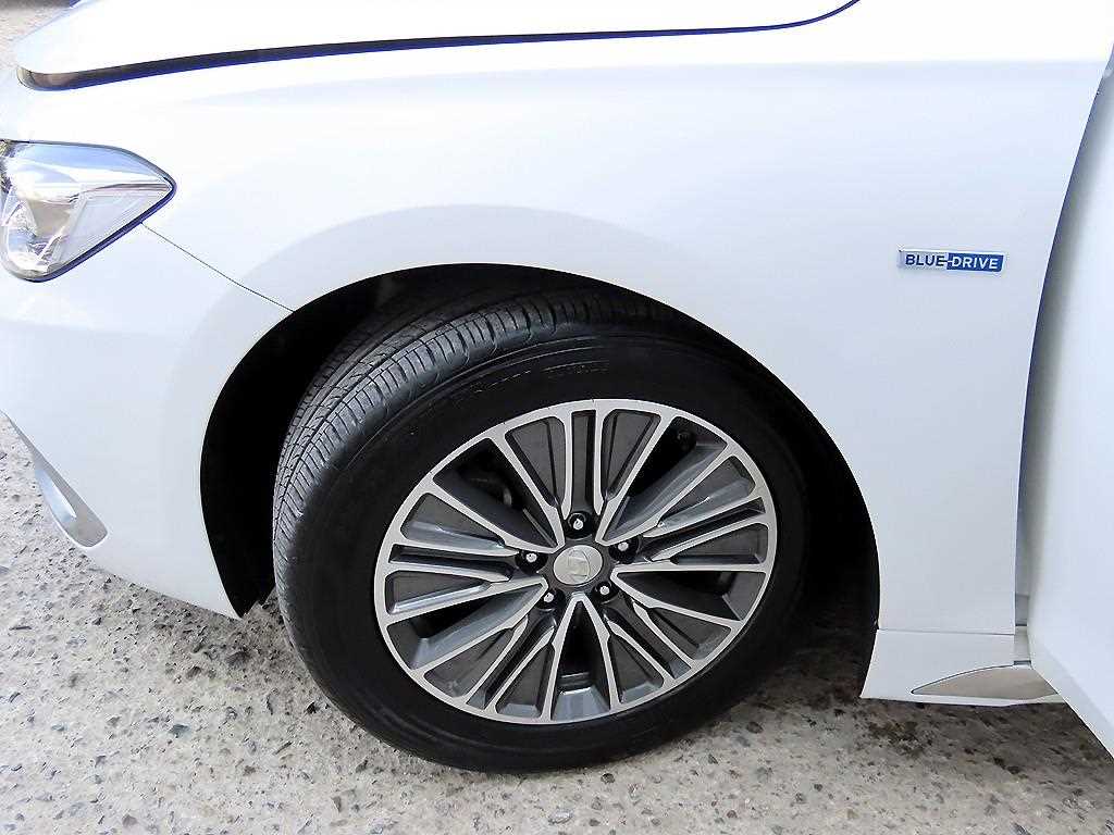 HYUNDAI Grandeur 2018 Blanco - Importación desde Corea - HF Imports Iquique - Foto 20