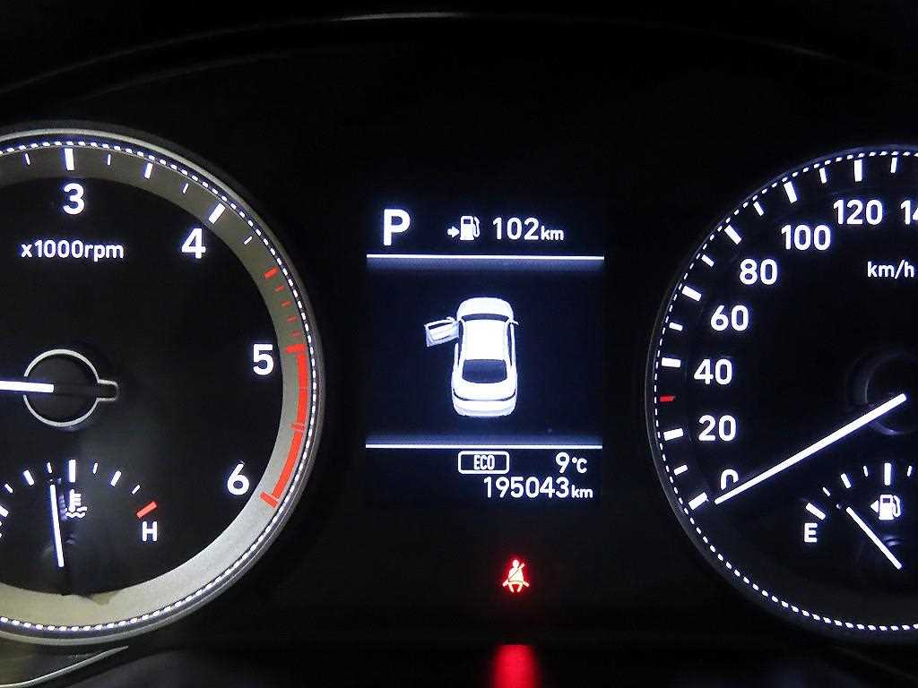 HYUNDAI Grandeur - Vista 9