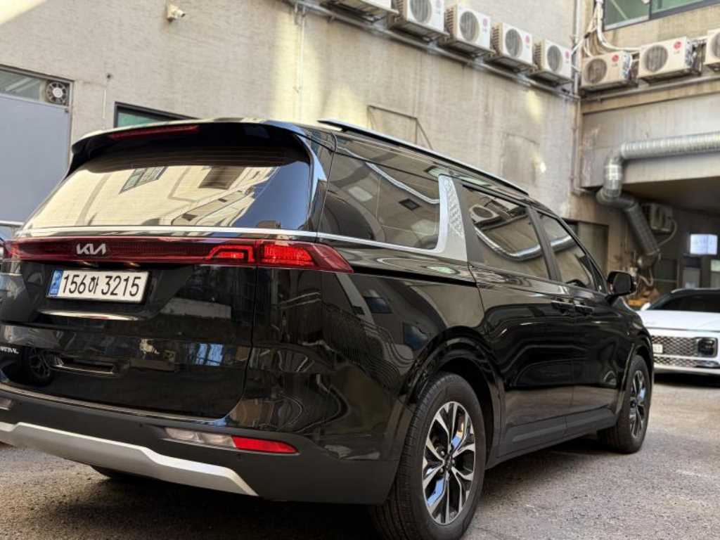 KIA Carnival - Vista 6