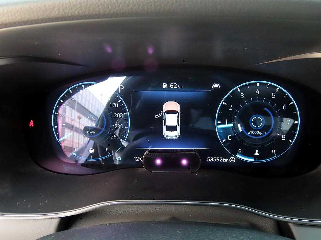 Genesis G70 - Vista 9