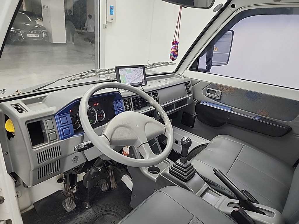 Small Truck Cargo (small) - Vista 6