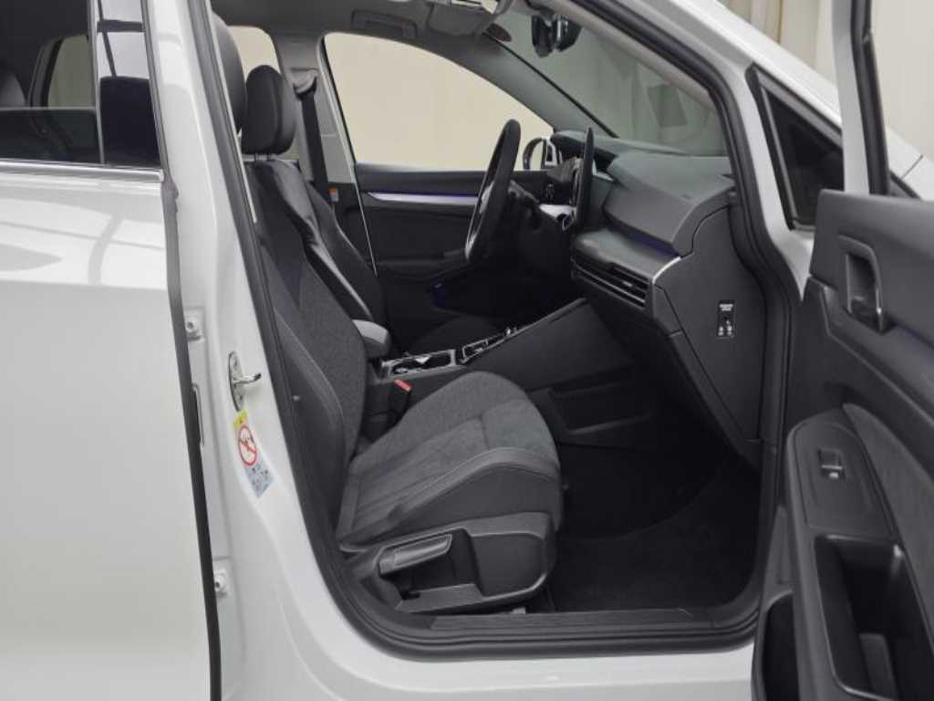 Volkswagen Golf - Vista 11