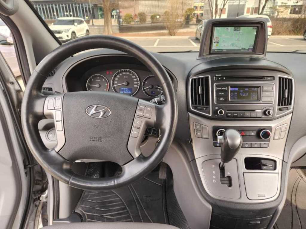 HYUNDAI Starex 2019 Gris - Importación desde Corea - HF Imports Iquique - Foto 13