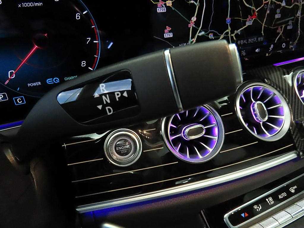 Mercedes Benz CLS Class - Vista 12