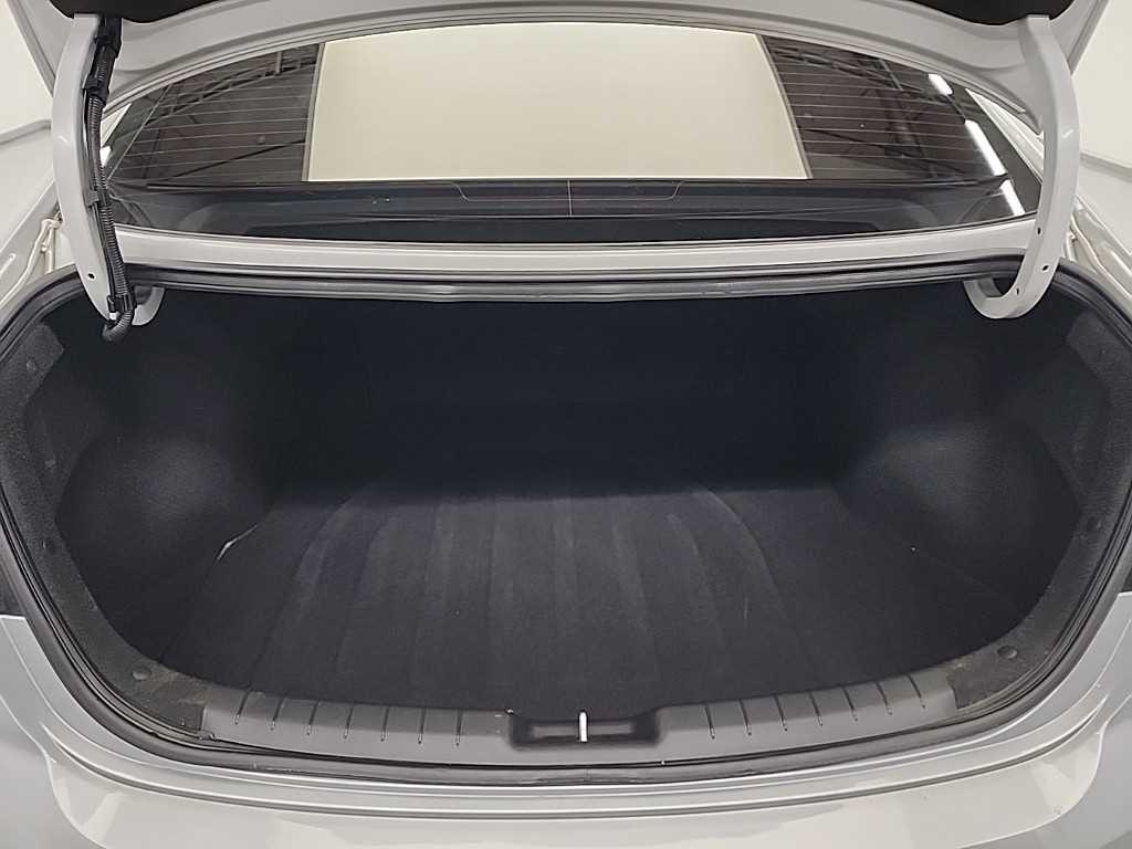 HYUNDAI Avante 2020 Plateado - Importación desde Corea - HF Imports Iquique - Foto 18