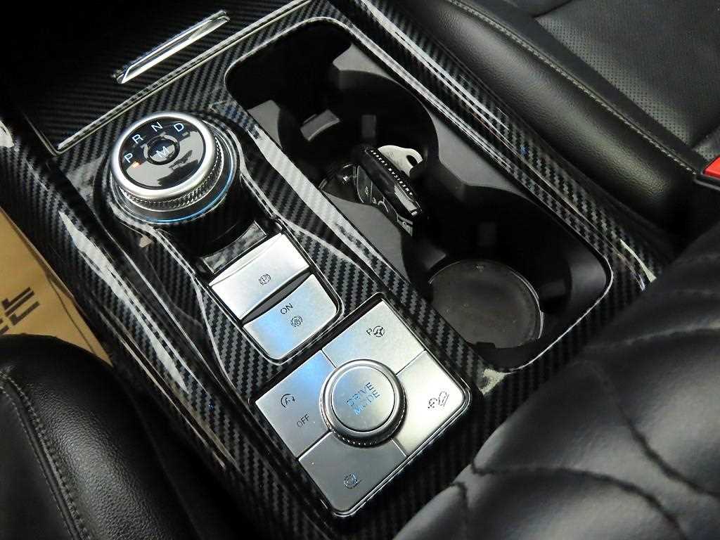 Ford Explorer - Vista 10