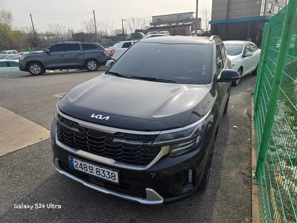 KIA Seltos 2023 Negro - Importación desde Corea - HF Imports Iquique - Foto 1