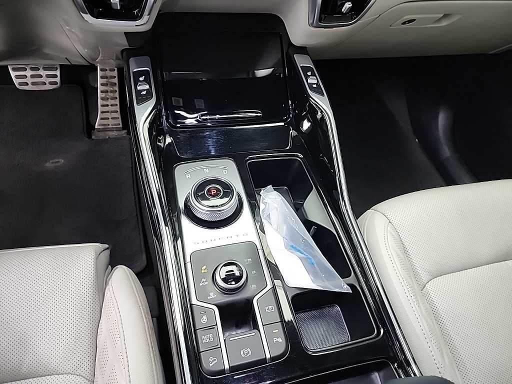 KIA Sorento - Vista 8