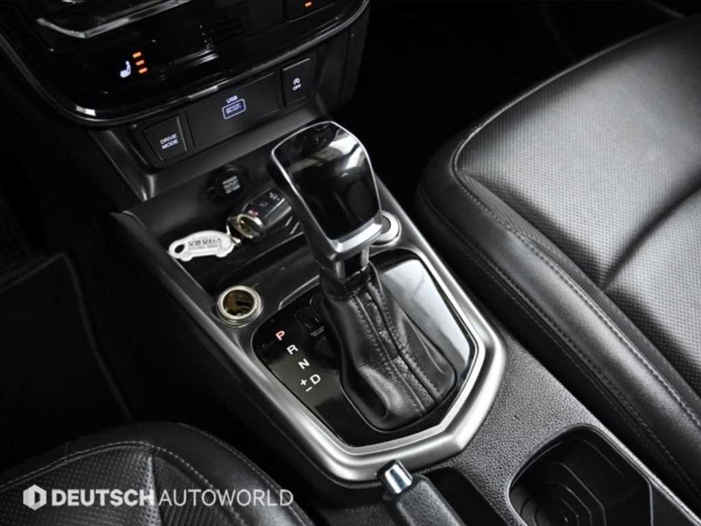 Ssangyong Tivoli - Vista 9