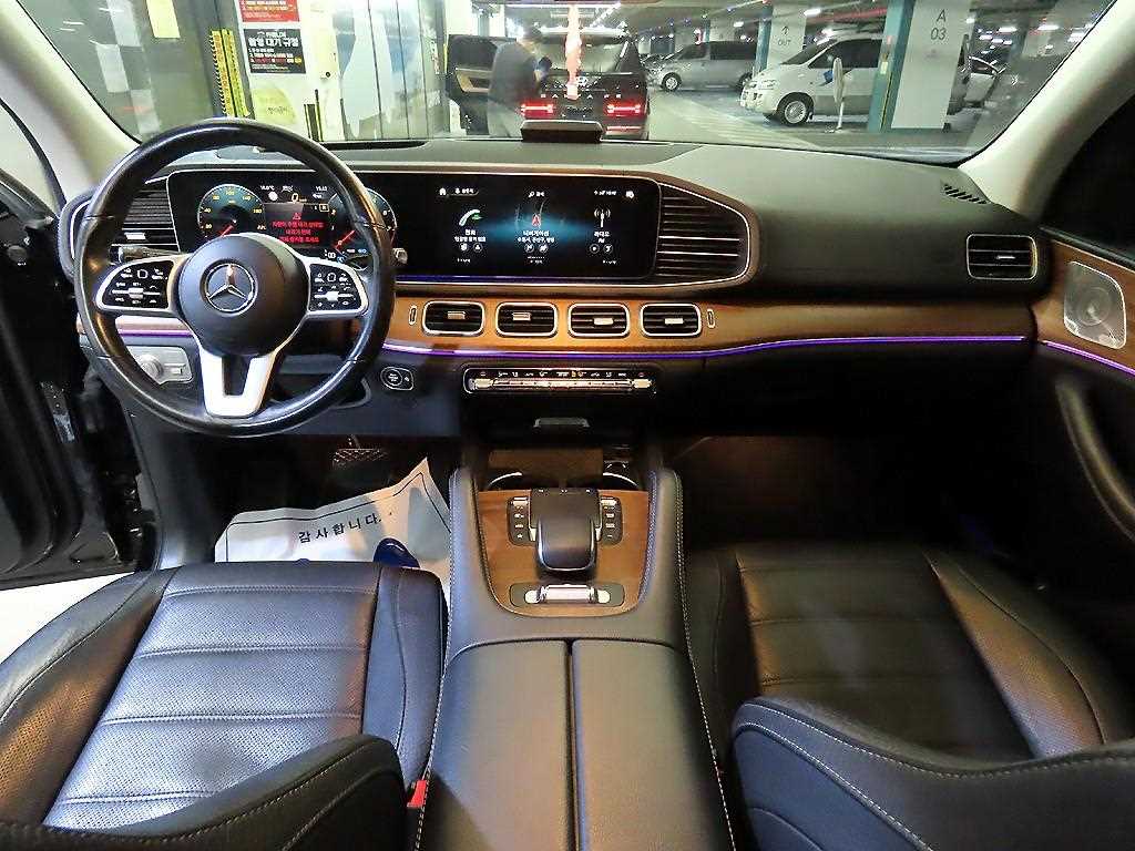 Mercedes Benz GLE Class - Vista 10