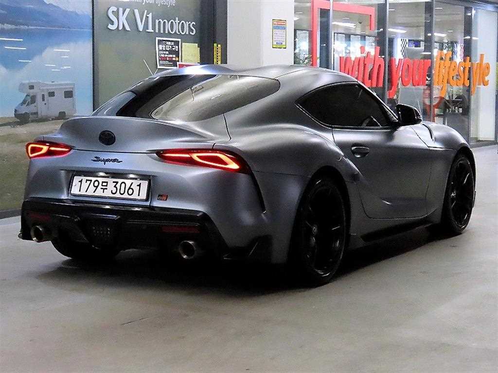 Toyota Supra - Vista 4