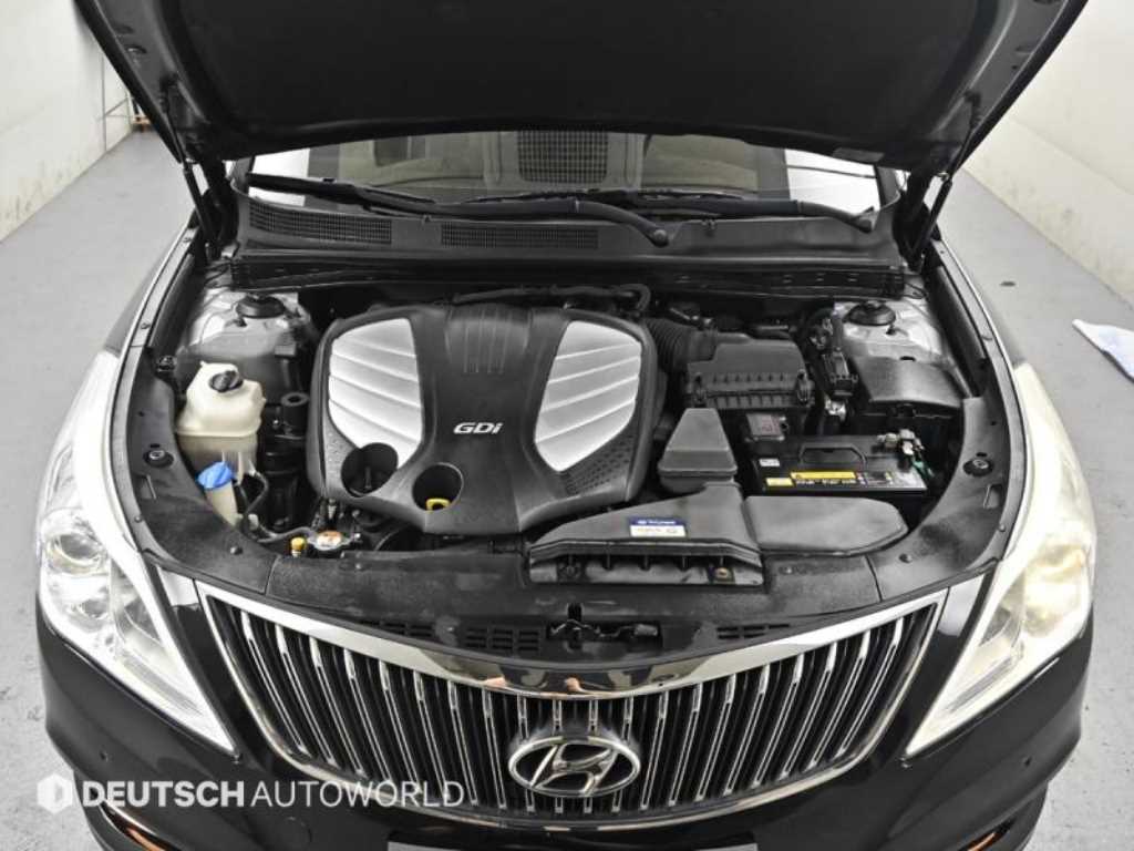 HYUNDAI Grandeur - Vista 6