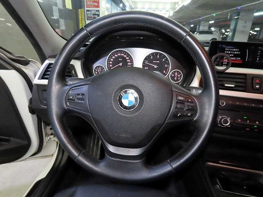 BMW 3 series - Vista 8