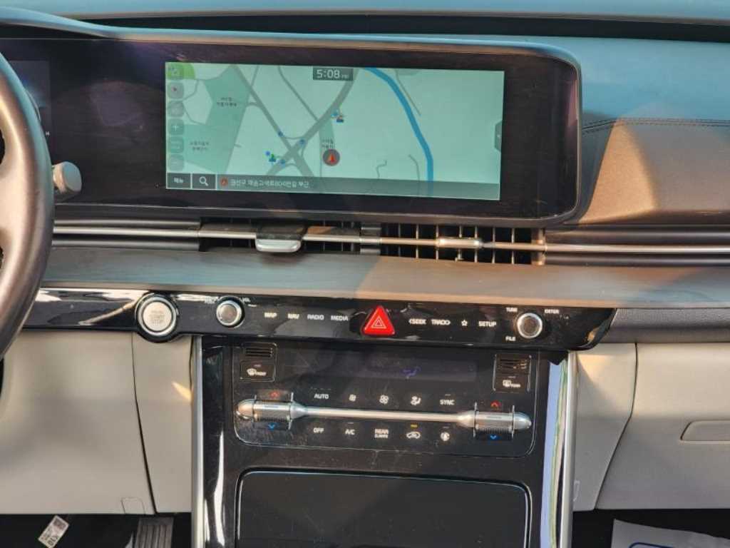 KIA Carnival - Vista 10