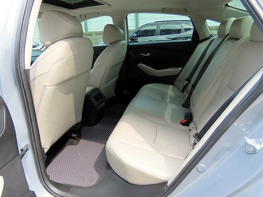 Honda Accord - Vista 6