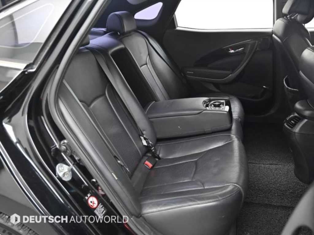 HYUNDAI Grandeur - Vista 12