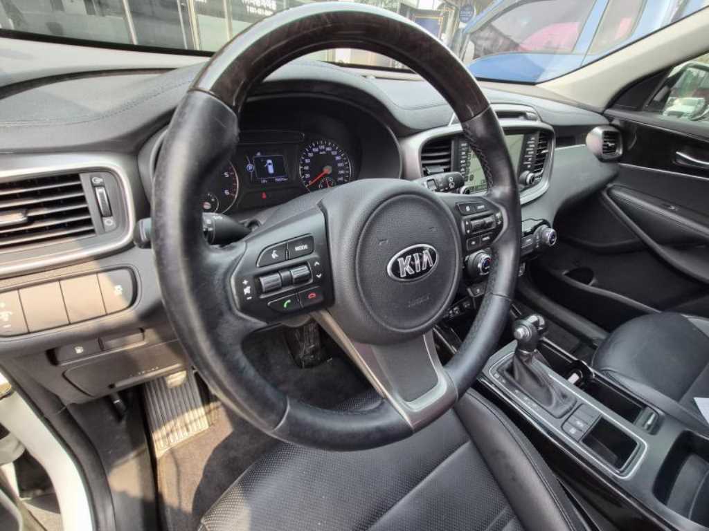 KIA Sorento - Vista 6