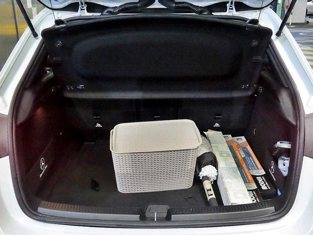 Mercedes Benz A Class 2021 Blanco - Importación desde Corea - HF Imports Iquique - Foto 17