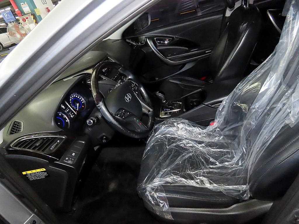 HYUNDAI Grandeur - Vista 6