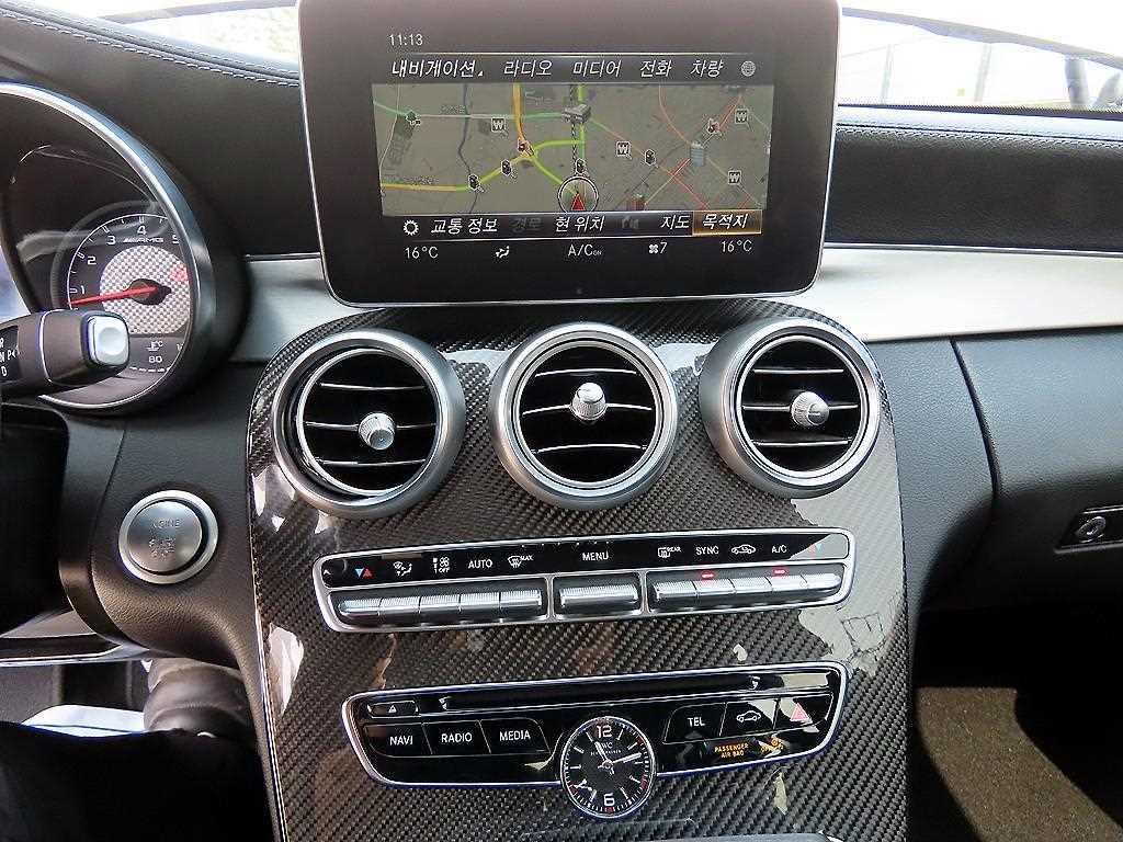 Mercedes Benz C Class - Vista 12