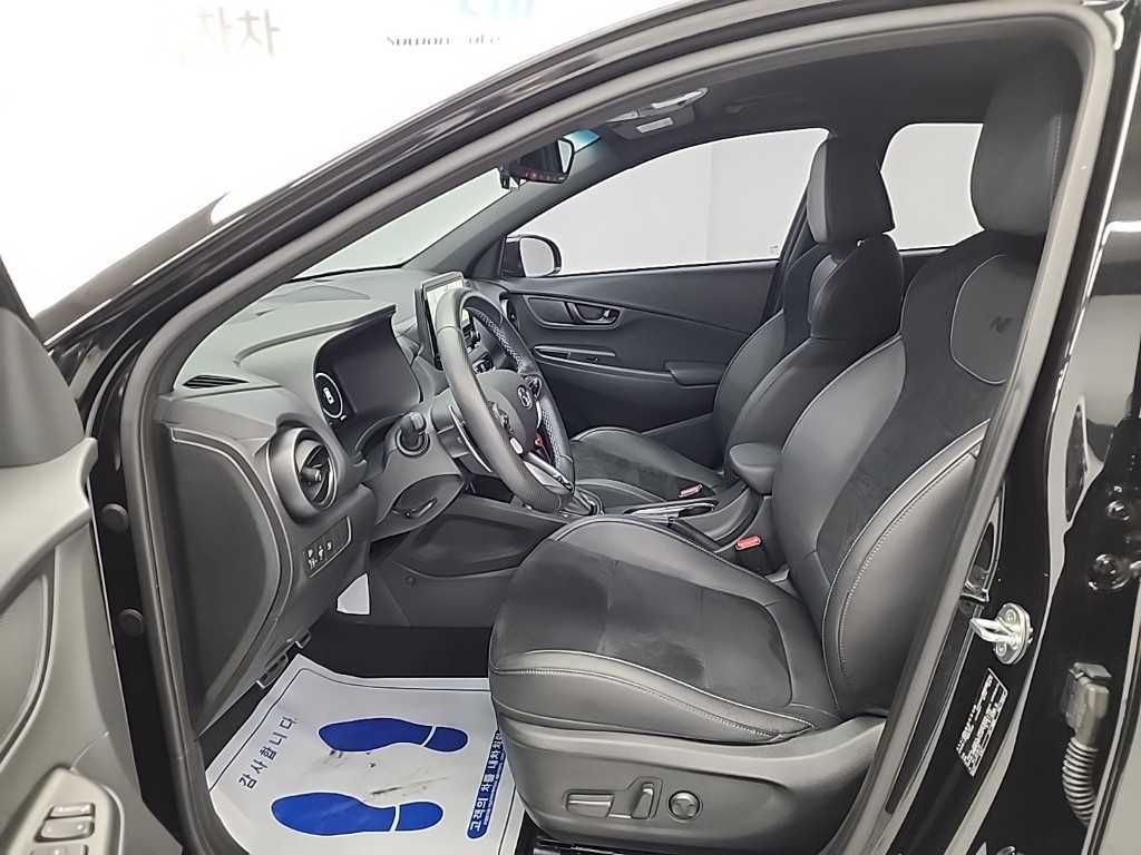 HYUNDAI Kona - Vista 11