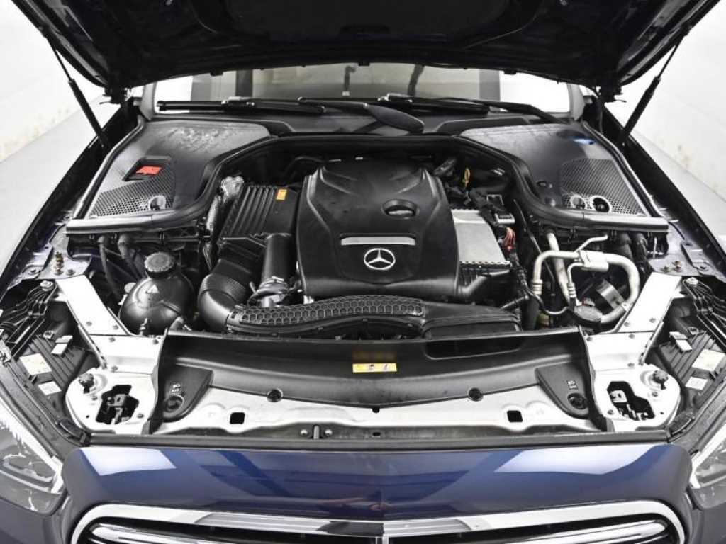 Mercedes Benz E class - Vista 6