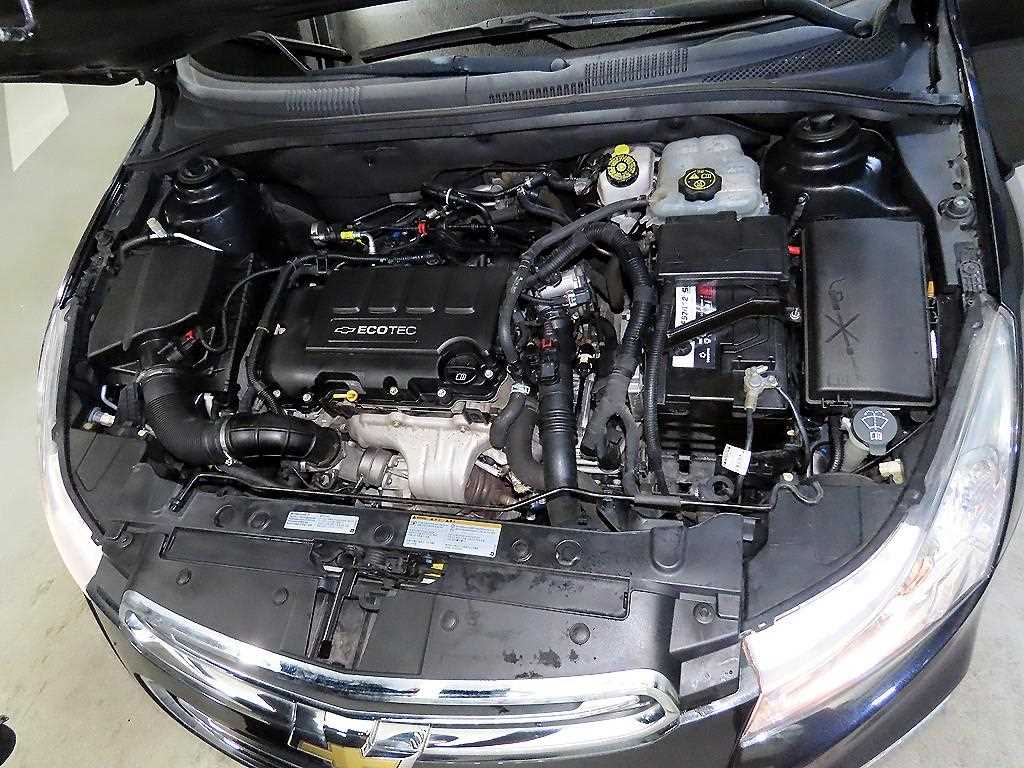 Chevrolet Cruise 2015 Negro - Importación desde Corea - HF Imports Iquique - Foto 16