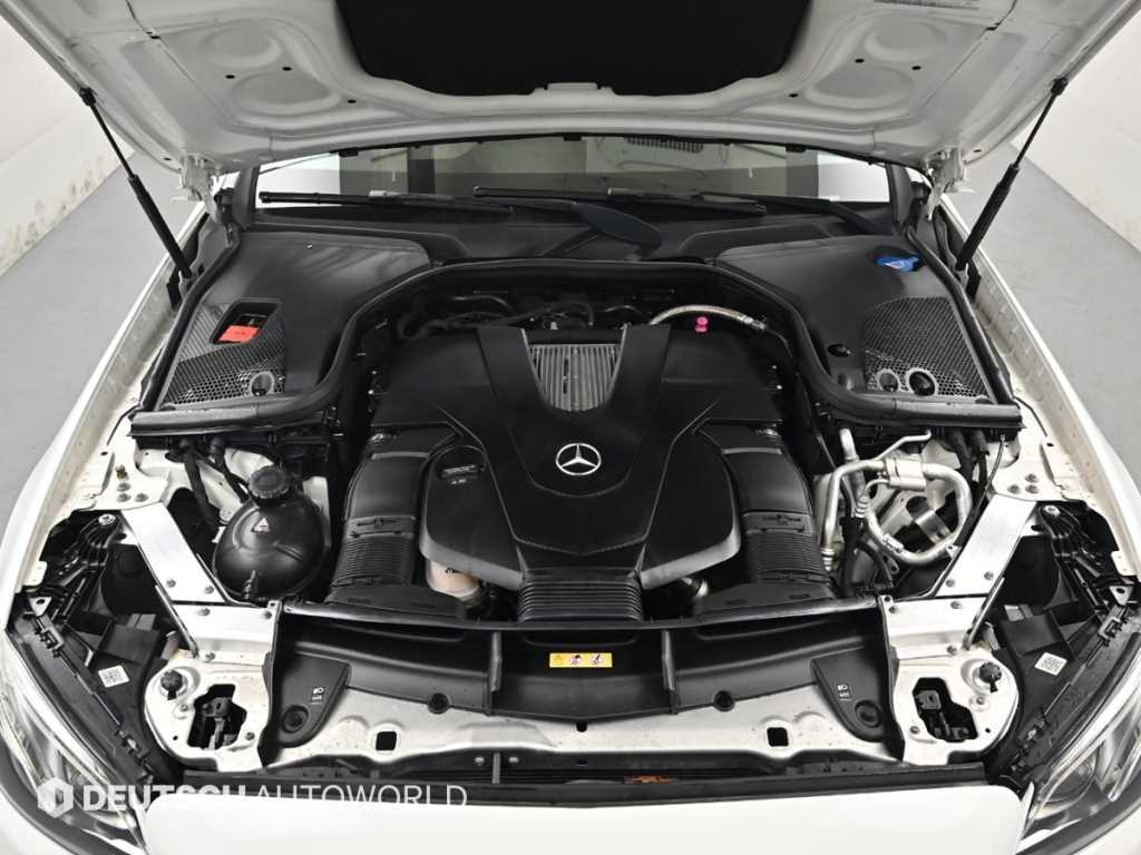 Mercedes Benz E class - Vista 7