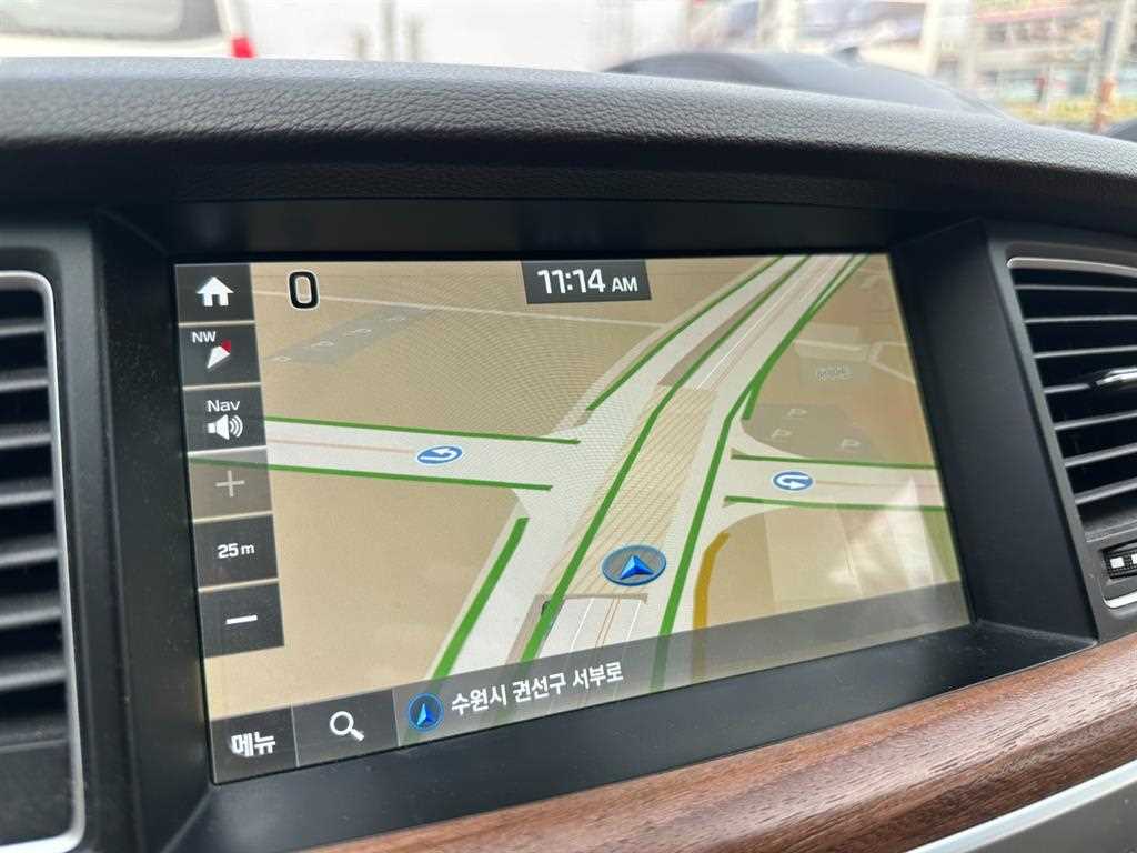 Genesis G80 - Vista 8