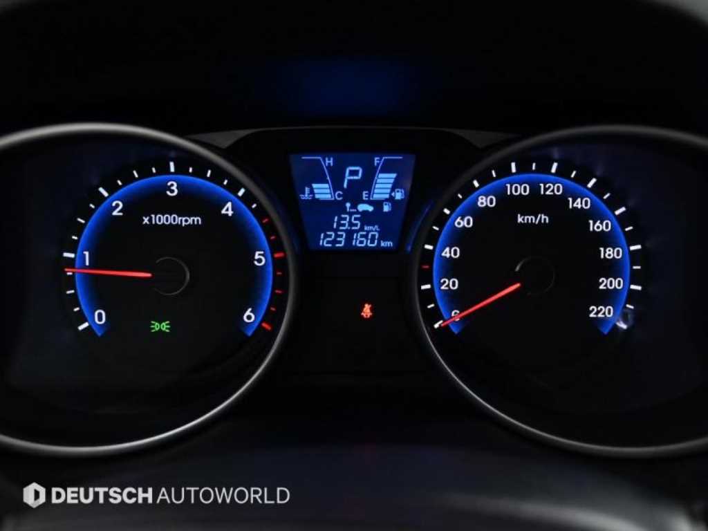 HYUNDAI Tucson - Vista 8