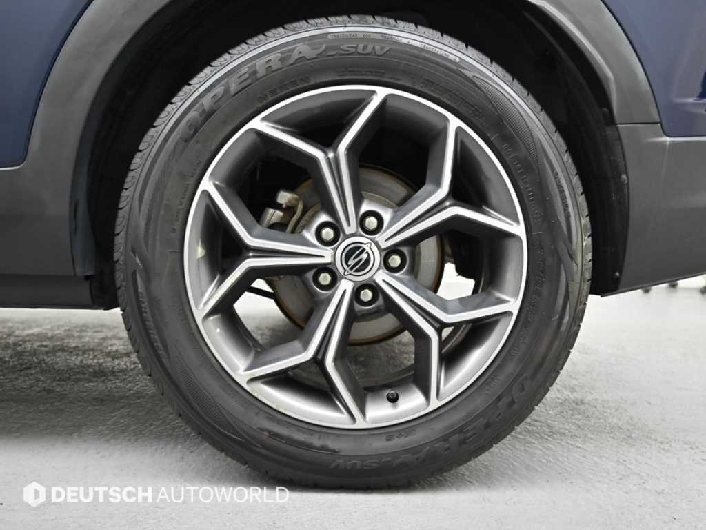 Ssangyong Korando - Vista 5